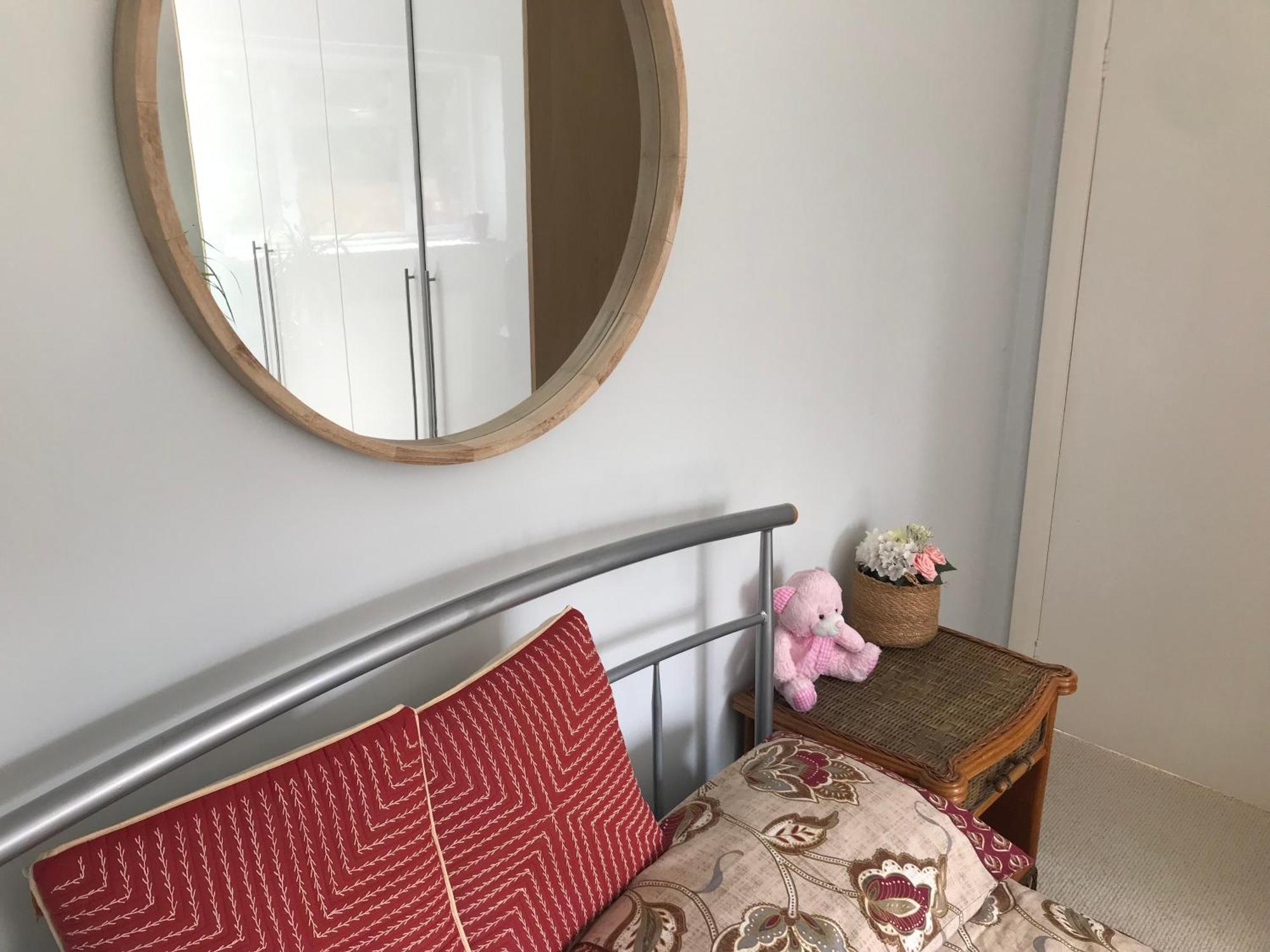 Cozy Double Bedroom In Stunning Bungalow On River Thames - Near Thorpe Park/Royal Holloway University/20Mins From Heathrow ستينس المظهر الخارجي الصورة