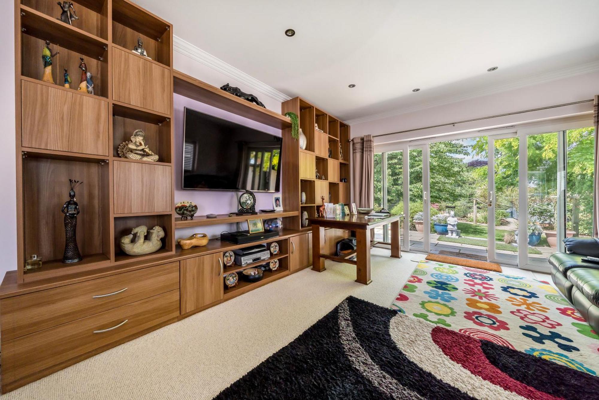 Cozy Double Bedroom In Stunning Bungalow On River Thames - Near Thorpe Park/Royal Holloway University/20Mins From Heathrow ستينس المظهر الخارجي الصورة
